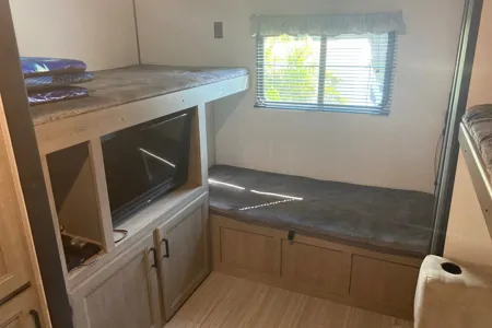 Amazing Keystone Hideout Travel Trailer