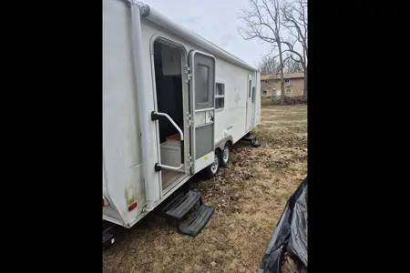 Eric & Sue,s Forest River Surveyor Travel Trailer