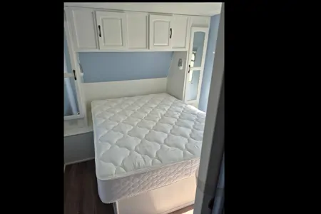 Eric & Sue,s Forest River Surveyor Travel Trailer