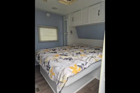 Eric & Sue,s Forest River Surveyor Travel Trailer