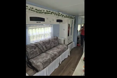 Eric & Sue,s Forest River Surveyor Travel Trailer