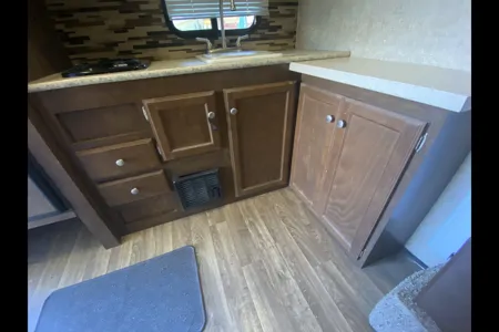 Thomas's Venture RV Sonic lite Travel Trailer