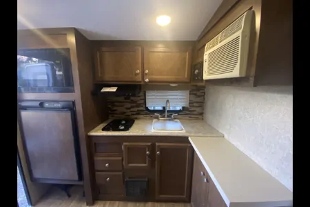 Thomas's Venture RV Sonic lite Travel Trailer