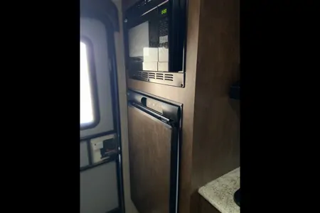 Thomas's Venture RV Sonic lite Travel Trailer