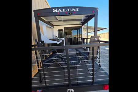 Matthew 's Forest River 32 Veranda Travel Trailer