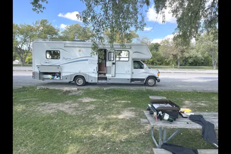 Premium Bigfoot 4-Season | Sun or Ski