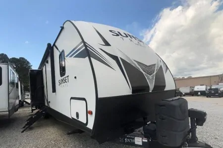 Big Boy Toys & RV Rentals, LLC Crossroads Sunset Trail 331BH Travel Trailer