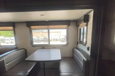 Big Boy Toys & RV Rentals, LLC Crossroads Sunset Trail 331BH Travel Trailer