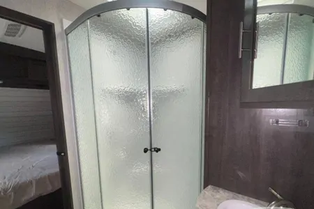 Big Boy Toys & RV Rentals, LLC Crossroads Sunset Trail 331BH Travel Trailer