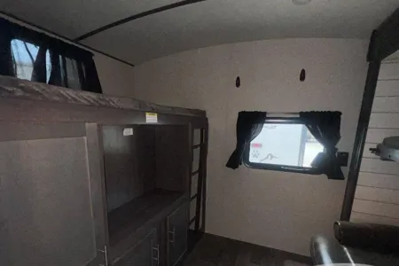 Big Boy Toys & RV Rentals, LLC Crossroads Sunset Trail 331BH Travel Trailer