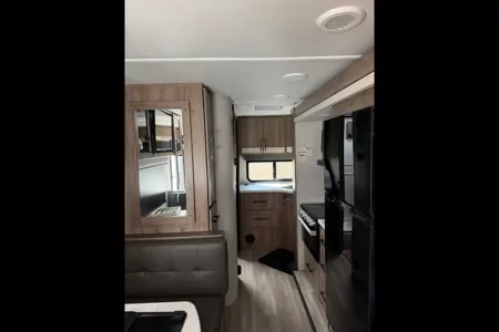 Cliff & Clare’s Grand Design Imagine Travel Trailer