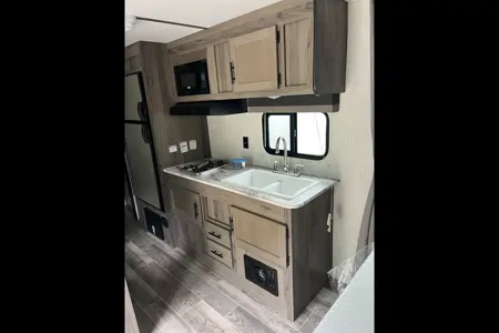 Mike's Gulf Stream 248BH Travel Trailer