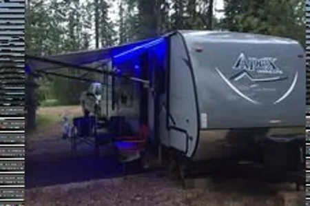 Roger's Coachmen Apex Ultra Lite Travel Trailer