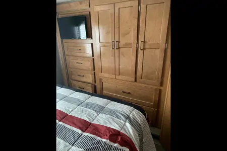 National Park Friendly Class C Sleeps 8!