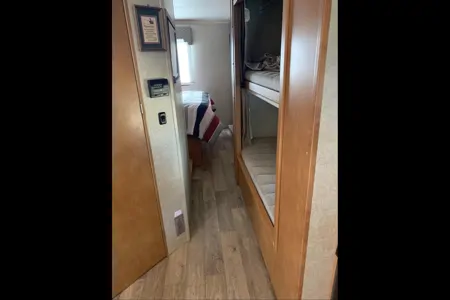 National Park Friendly Class C Sleeps 8!