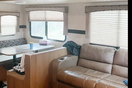 Beautiful 2016 Shadow Cruiser Travel Trailer