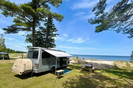 Meet "Grace" Leisure Travel Van Unity CB Class B