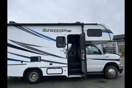 Suzi Sunseeker Class