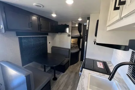 Lucas's Jayco Jay flight 264BHW Travel Trailer