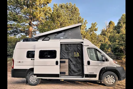 Family Fun Camper Van - Sleeps 4 - 250 Miles/Day!