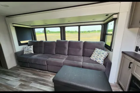 The Cairl Edition Jay Feather