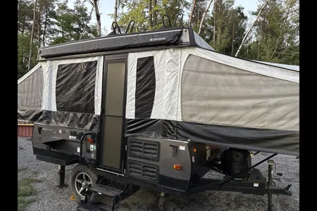 Nicole's Forest River 1970 ESP Tent Trailer