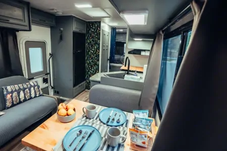 Thor Four Winds 28A (Solar & Renovated + Starlink)