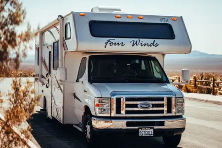 Thor Four Winds 28A (Solar & Renovated + Starlink)