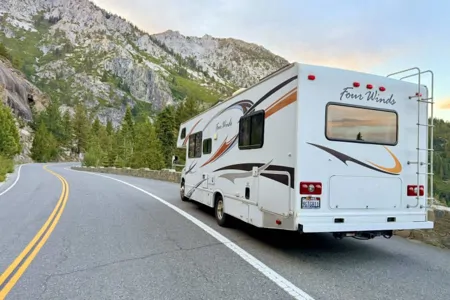 Thor Four Winds 28A (Solar & Renovated + Starlink)