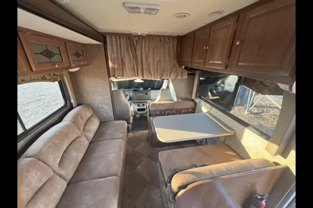 Adventure-Ready Coachmen Leprechaun – Sleeps 8!