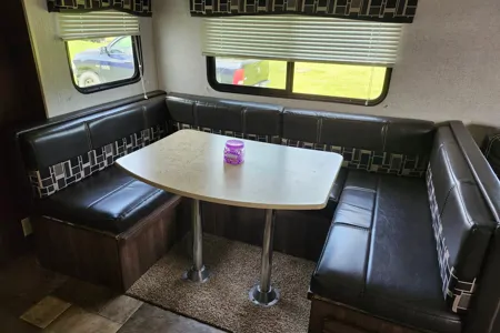 Krista's Family Trailer -Coleman 295QBS