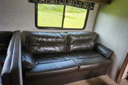 Krista's Family Trailer -Coleman 295QBS