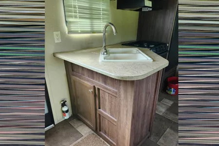 Krista's Family Trailer -Coleman 295QBS