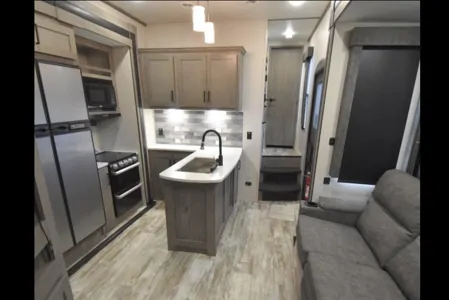 Family Luxury - Keystone Carbon 358 2021 Fifth Wheel