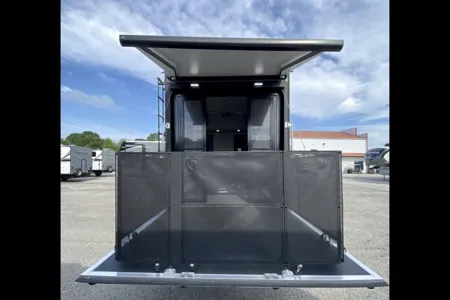 Family Luxury - Keystone Carbon 358 2021 Fifth Wheel