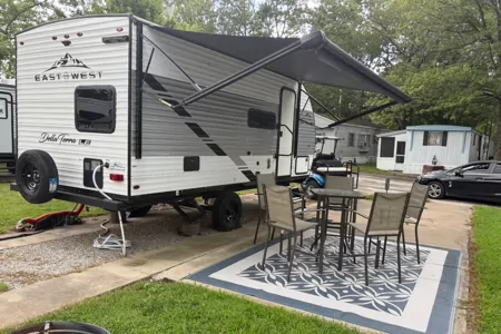 East to West Della Terra 18bhle Travel Trailer