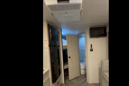 East to West Della Terra 18bhle Travel Trailer