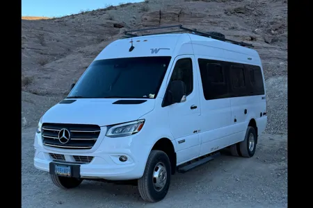 Joe's Winnebago Boldt Class B