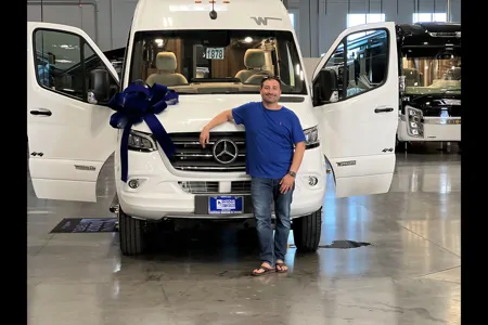 Joe's Winnebago Boldt Class B
