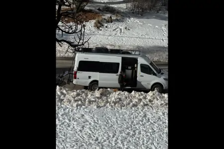 Joe's Winnebago Boldt Class B