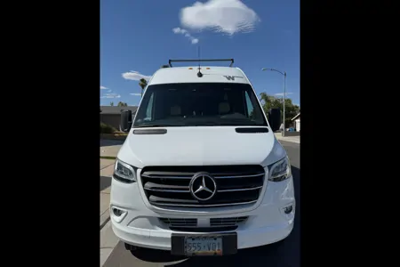 Joe's Winnebago Boldt Class B