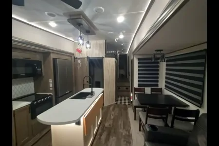 Ron's Forest River 36bhq Fifth Wheel