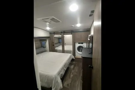 Ron's Forest River 36bhq Fifth Wheel