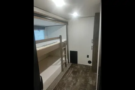 Ron's Forest River 36bhq Fifth Wheel