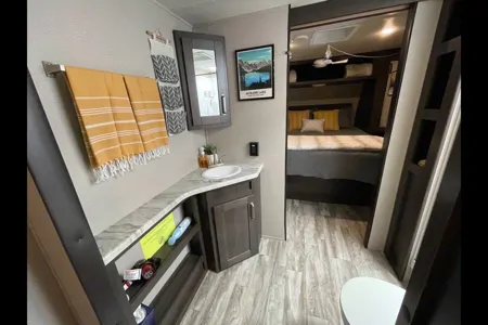 Spacious, Clean, Escape-Ready Trailer – Tow & Go!