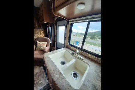 Lucky Leprechaun Class C RV
