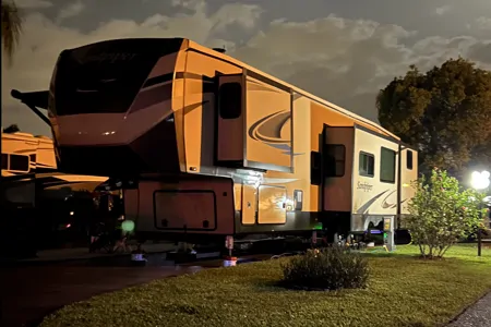 James's Forest River Sandpiper Fifth Wheel