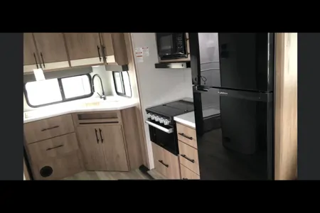 Michel 's Imagine Grand Design 22MLE Travel Trailer