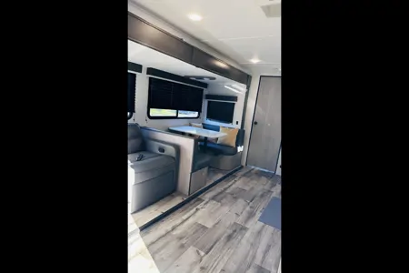 Rasheela's Coleman 2856H5 Travel Trailer
