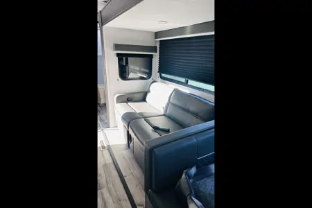 Rasheela's Coleman 2856H5 Travel Trailer